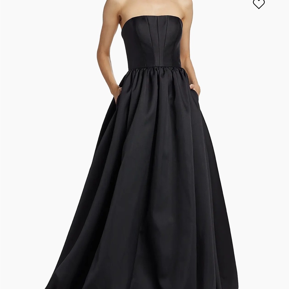 Vera Wang Black Strapless Gown